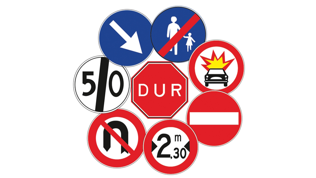 retroreflective traffic signs