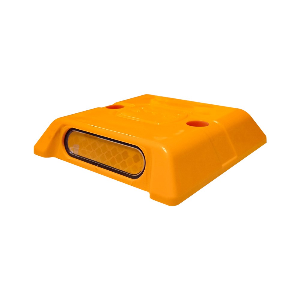 Plastic Road Stud with Reflective Lens