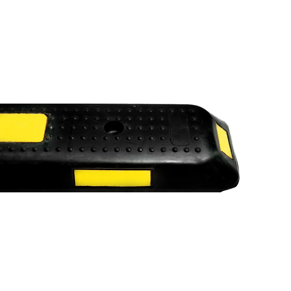 PL-01-500-3 Rubber Road Separator 110 x 14 x 5 cm