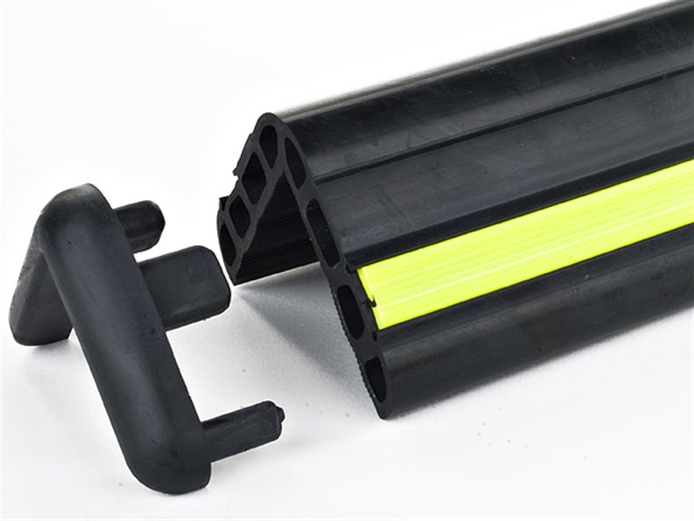 Rubber Corner Guard Set (100 x 8 x 8 cm + 2 End Caps)