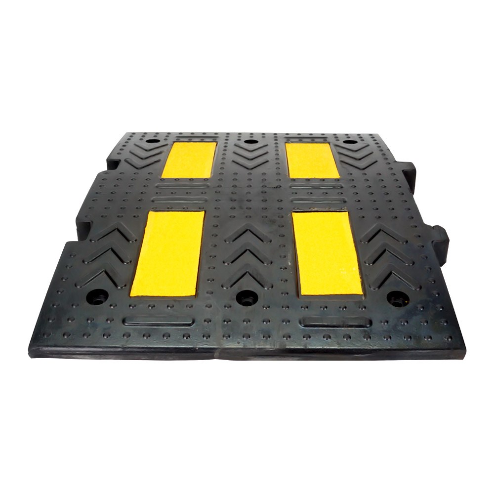 rubber-speed-bump-50-x-60-x-4,5 cm-c945 Rubber Speed Bump 50 x 60 x 4,5 cm