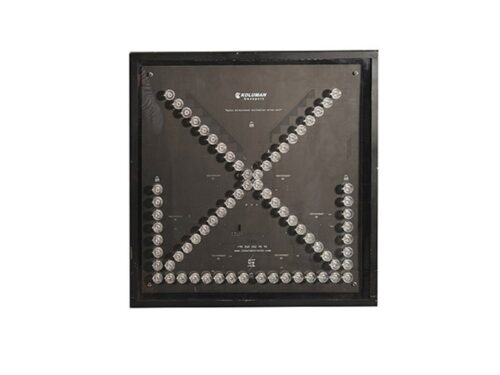 Hitch Mount Arrow Board (TMA) 50 x 50 cm
