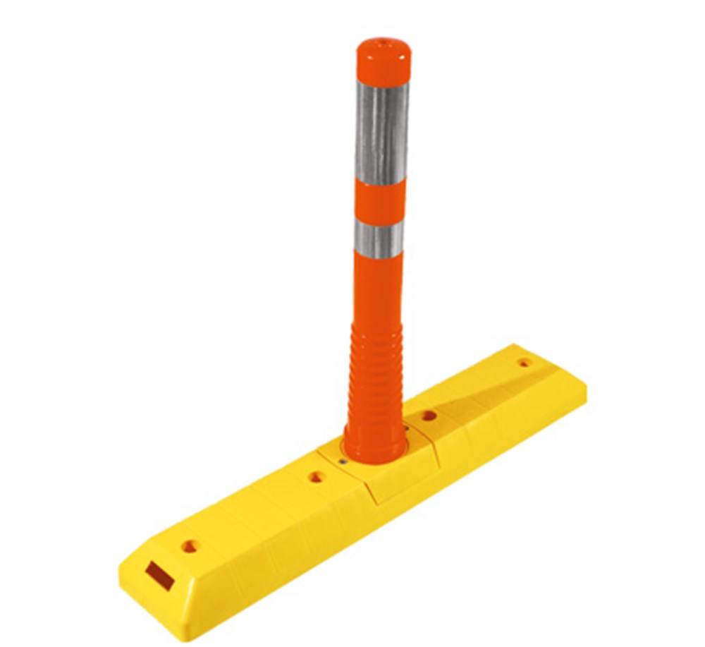 Plastic Separator Curb with Delineator Plastic Separator Curb with Delineator